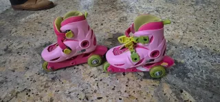 Patines ajustables infantiles rosa T26-28