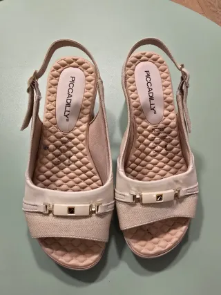 Sandalias Piccadilly Beige y Blanco Talla 34