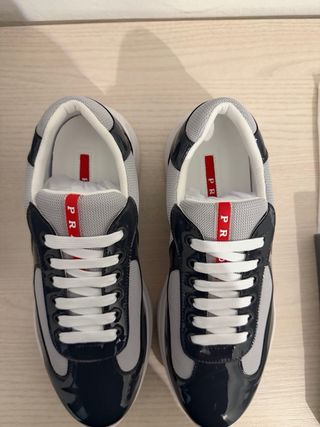 Prada America's Cup Gris y Blanco