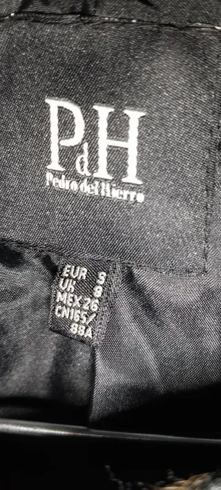 Abrigo Pedro del Hierro Negro