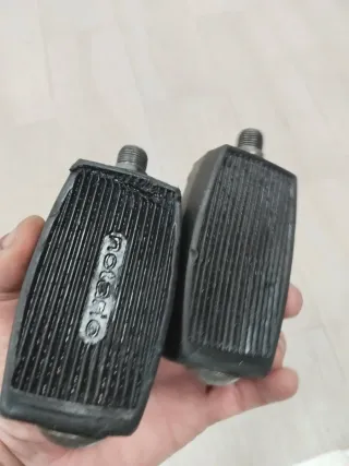 Pedales Vespino Notario