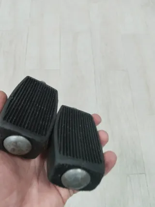 Pedales Vespino Notario