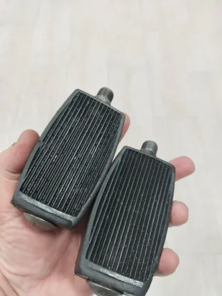 Pedales Vespino Notario