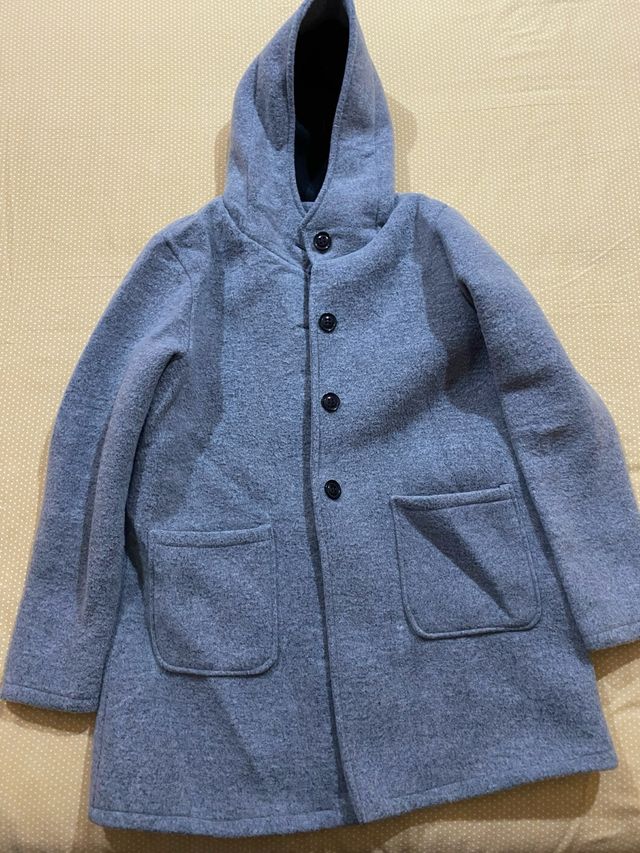 Abrigo paño gris con capucha