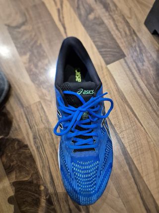 Zapatillas Asics Azules y Negras