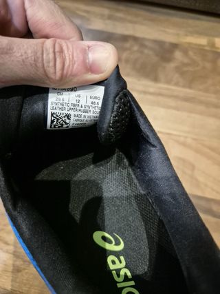 Zapatillas Asics Azules y Negras