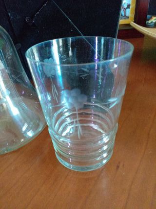 Juego 6 vasos y botella cristal tallado