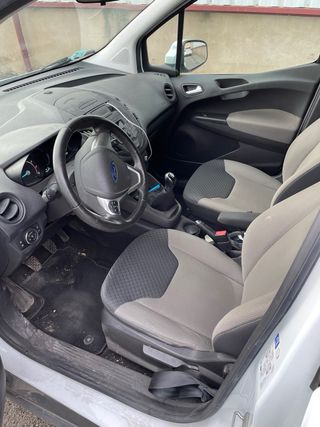 Ford Transit Courier 2018