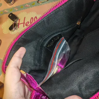 Bolso rosa fucsia metalizado