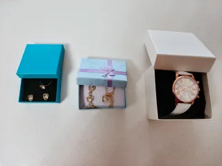 Set parure collana, bracciale, anello orologio