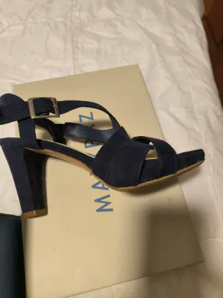 Sandalias de tacón azul marino
