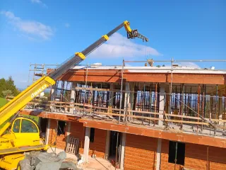 Grúa Dieci Telescópica Giratoria