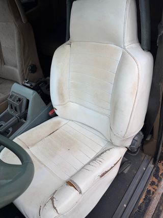 Asientos de coche blancos discovery 1