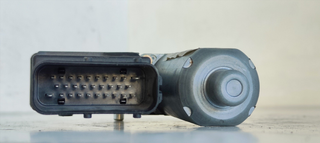 MOTOR ELEVALUNAS DELANTERO DERECHO VOLKSWAGEN PAS