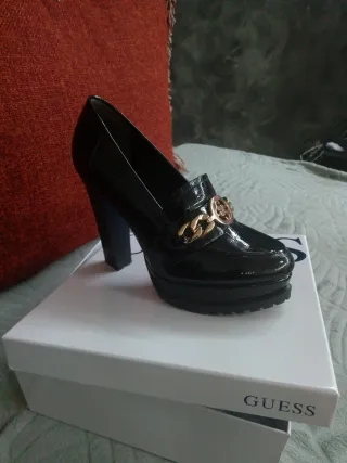 Zapatos Guess Nuevos talla 37