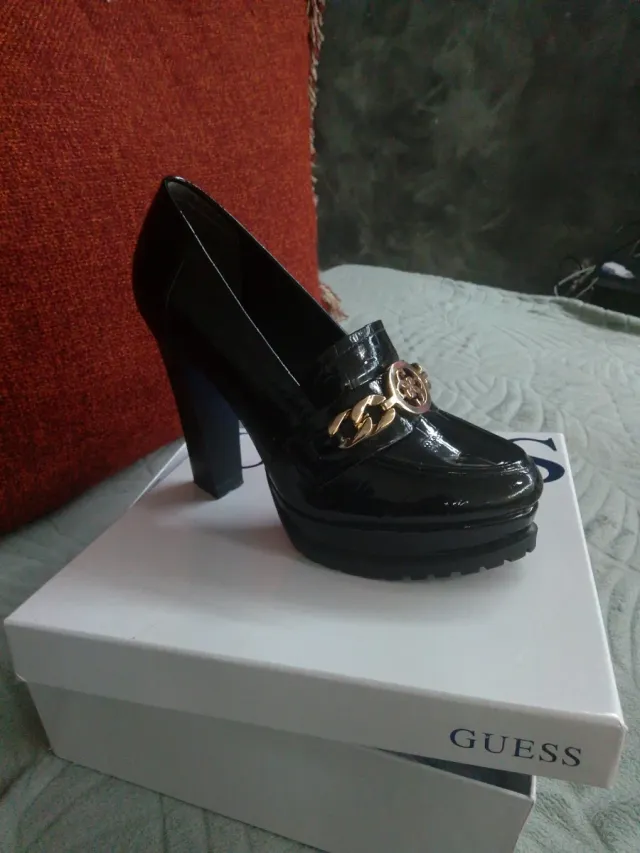 Zapatos Guess Nuevos talla 37