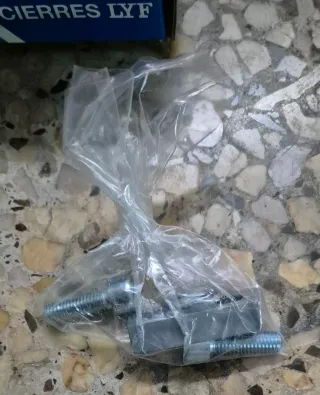 Cerradura LYF de suelo