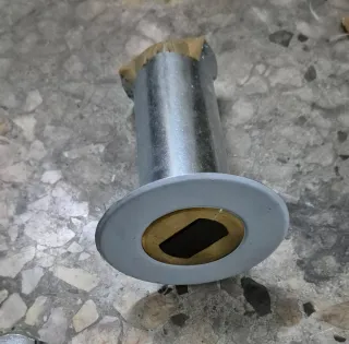 Cerradura LYF de suelo