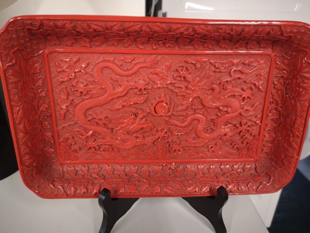 Vassoio Cinese Rosso Drago Intagliato