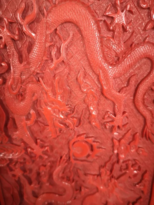 Vassoio Cinese Rosso Drago Intagliato