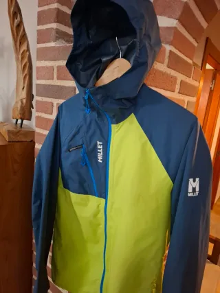 Chaqueta Millet impermeable