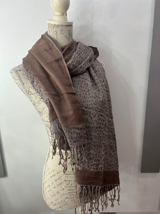 Pañuelo marrón y leopardo