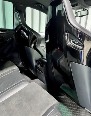 Volkswagen Golf R Backets