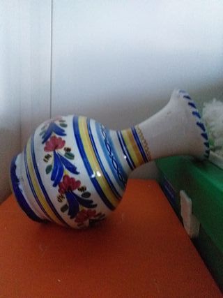 Jarrón de cerámica vintage floral