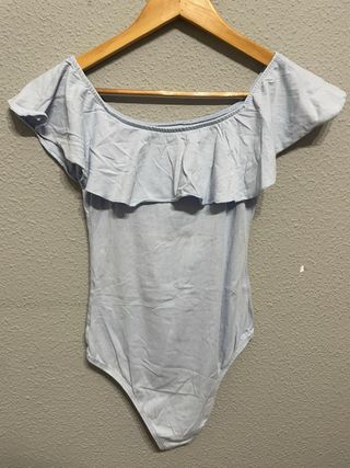 Body azul bebé con volantes