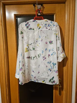 Blusa Punto Roma floral