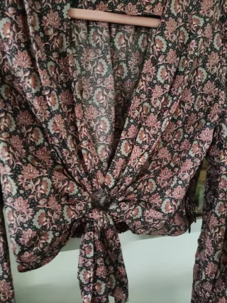 Camisa Zara satinada estampada