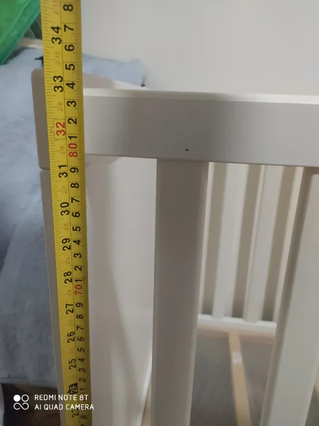 Cuna de bebé blanca