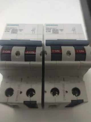 Disyuntores. Siemens. (2-unid) 5SL6216-7 MCB C16