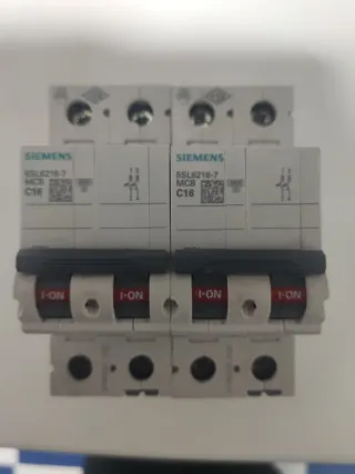 Disyuntores. Siemens. (2-unid) 5SL6216-7 MCB C16