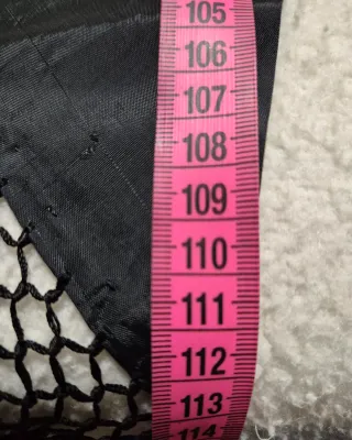 Mantón negro con flecos