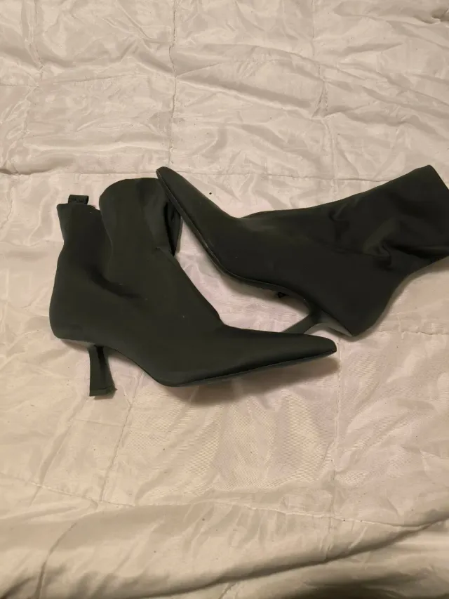 Botas de tacón verde botella de punta fina