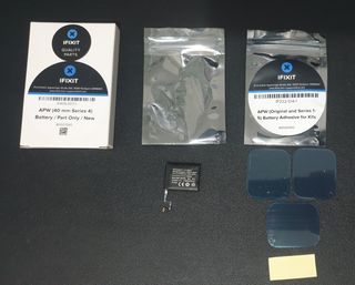 Apple Watch Series 4 (40mm) - Batteria iFixit