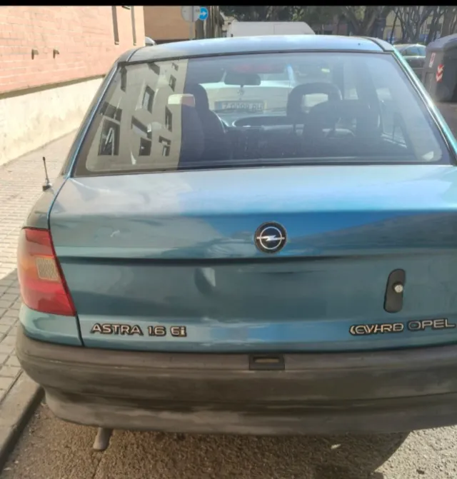 Opel Astra 1998