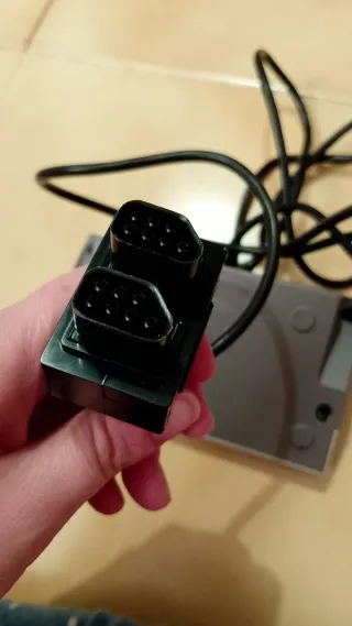 Nintendo NES Four Score Multitap y 3 mandos