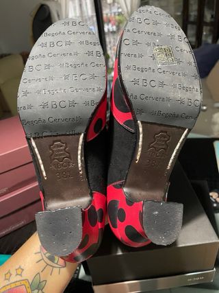 Zapatos Flamenco Profesionales Rojo y Negro