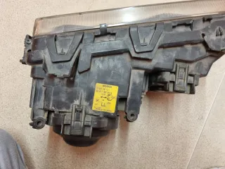 FARO DERECHO BMW E36 BOSCH