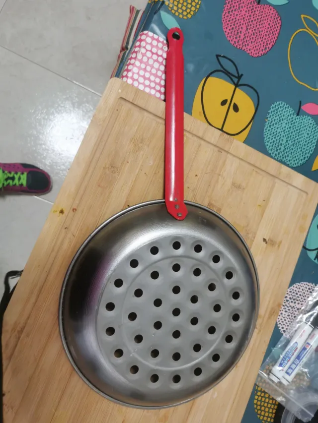 Sartén para castañas