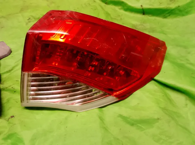 2 Pilotos Traseros Laguna 3