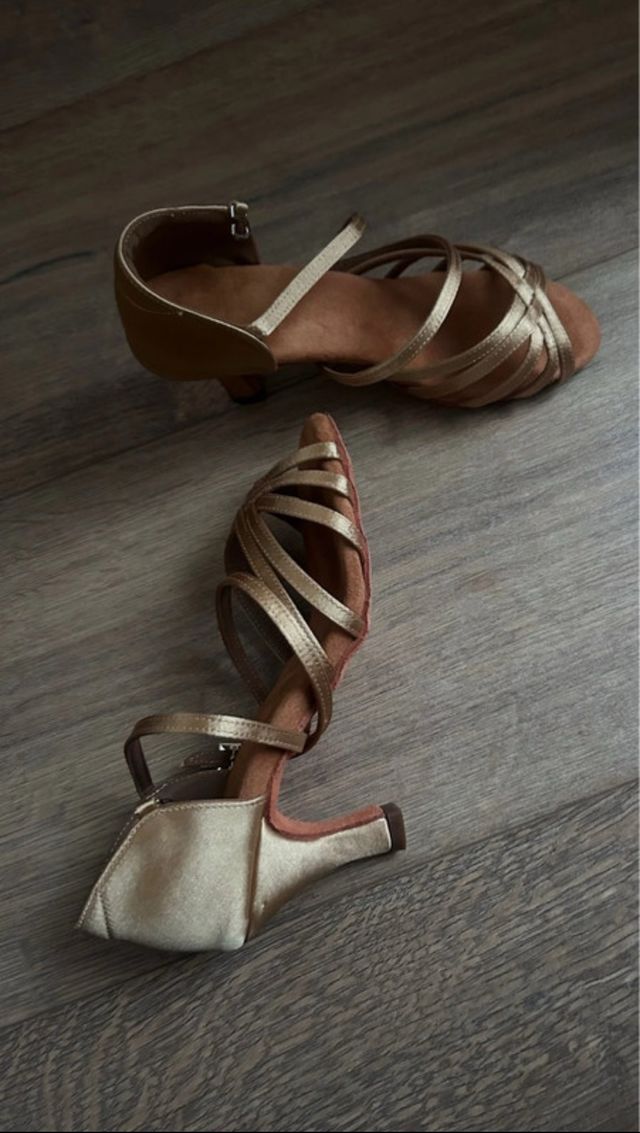 Scarpe da ballo salsa cubana oro