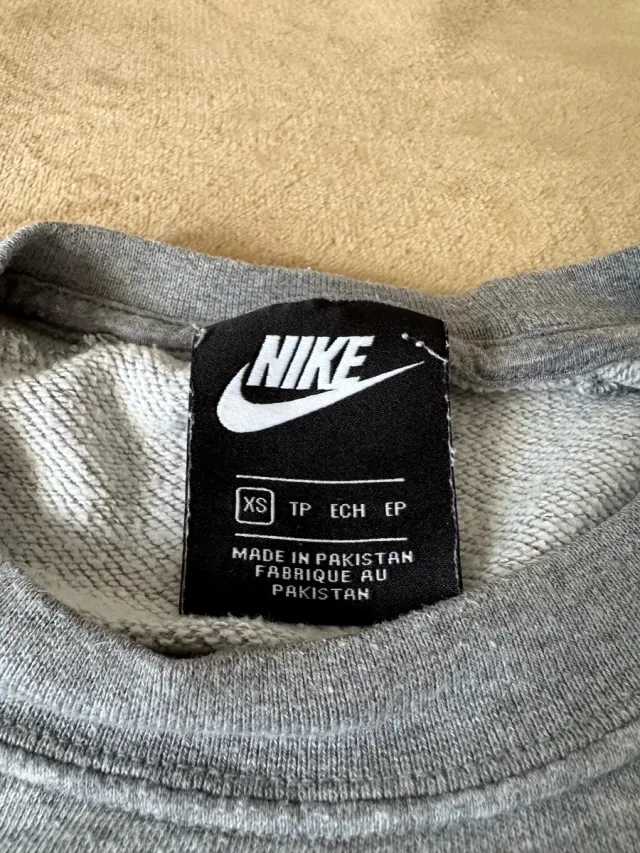 Sudadera Nike Crewneck Gris Talla XS