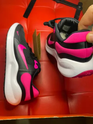 Zapatillas Nike Revolution 7 Negro/Rosa
