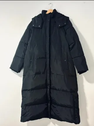 Plumífero largo Zara negro talla XXL