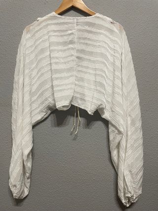 Blusa SHEIN encaje manga larga