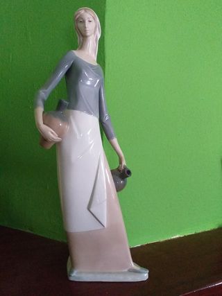 Figura Lladro Aguadora Porcelana