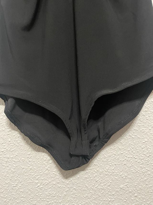 Body negro con encaje